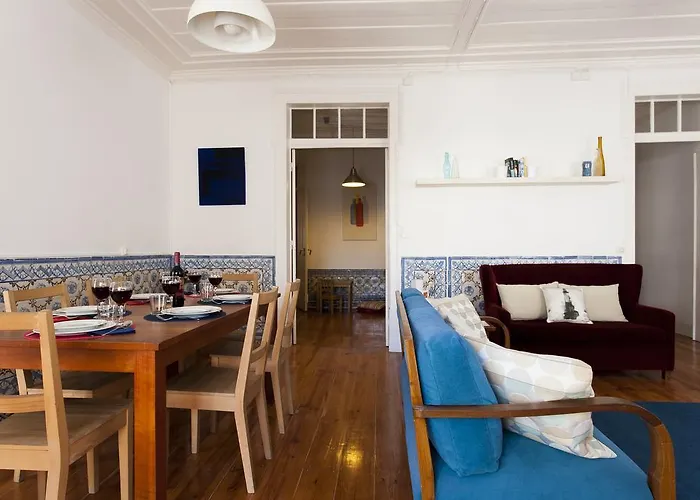 Appartement Joivy Classic 3br With Workspace In Chiado, 2mins From Baixa-chiado Subway Lisboa