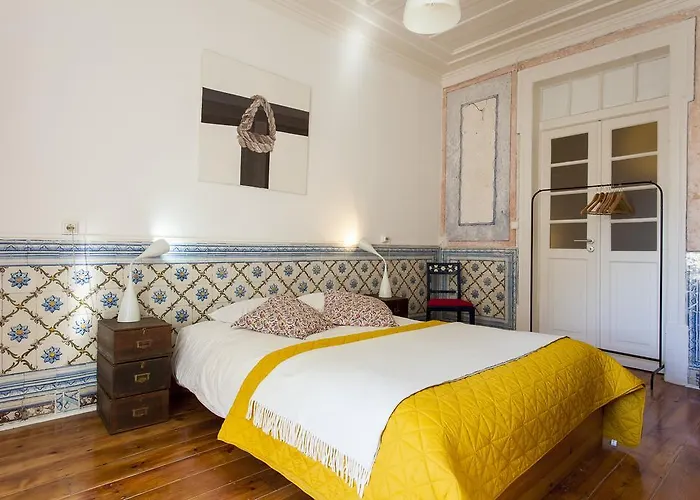 Joivy Classic 3br With Workspace In Chiado, 2mins From Baixa-chiado Subway Appartement *