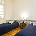 Joivy Classic 3br With Workspace In Chiado, 2mins From Baixa-chiado Subway *