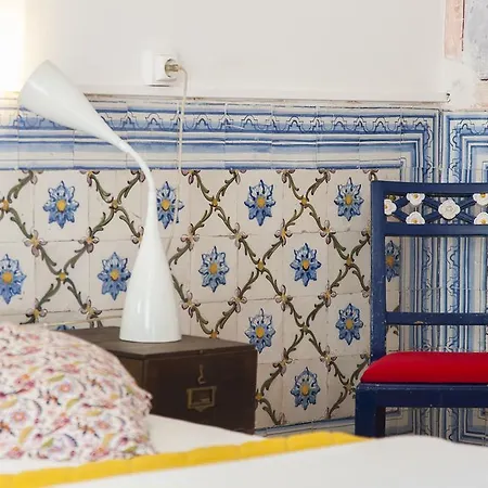 Appartamento Joivy Classic 3br With Workspace In Chiado, 2mins From Baixa-chiado Subway