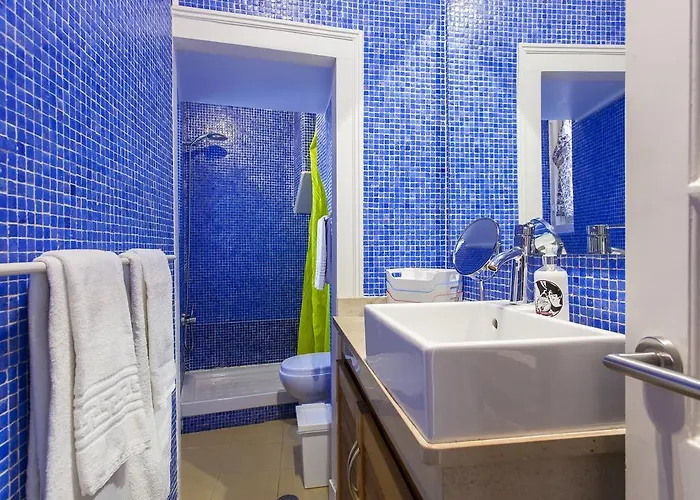 Joivy Classic 3br With Workspace In Chiado, 2mins From Baixa-chiado Subway *