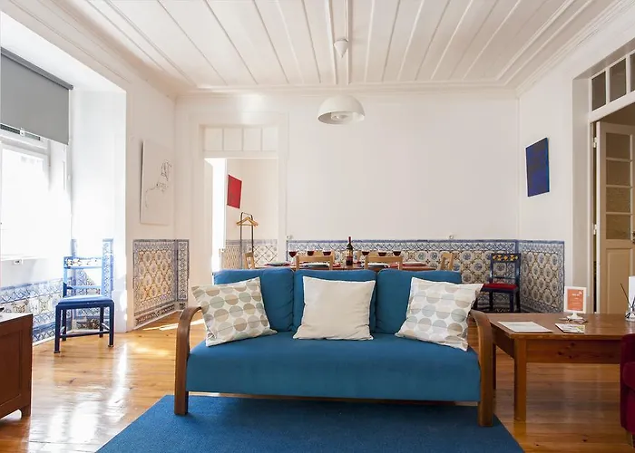 Joivy Classic 3br With Workspace In Chiado, 2mins From Baixa-chiado Subway Apartament