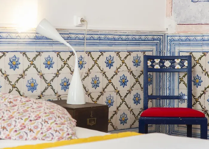 Apartament Joivy Classic 3br With Workspace In Chiado, 2mins From Baixa-chiado Subway